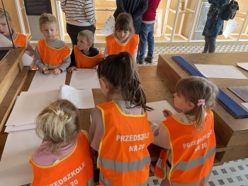 672562573_122305676084075267_6737991601804338439_n